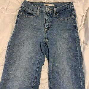 Levi’s Bootcut Jeans.